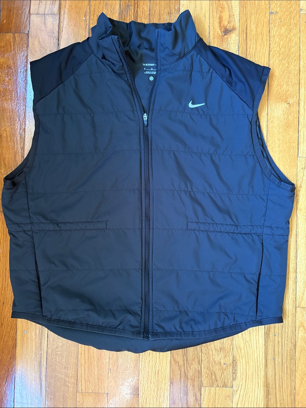 Women’s Nike Therma-Fit Quilted Vest - EUC, size Med